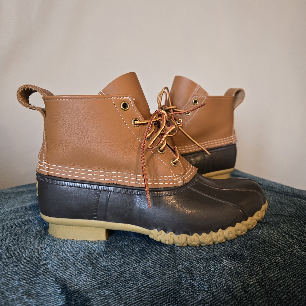 LL Bean Women's 6" Bean Boots Sz 8 WIDE - Picture 4 of 12